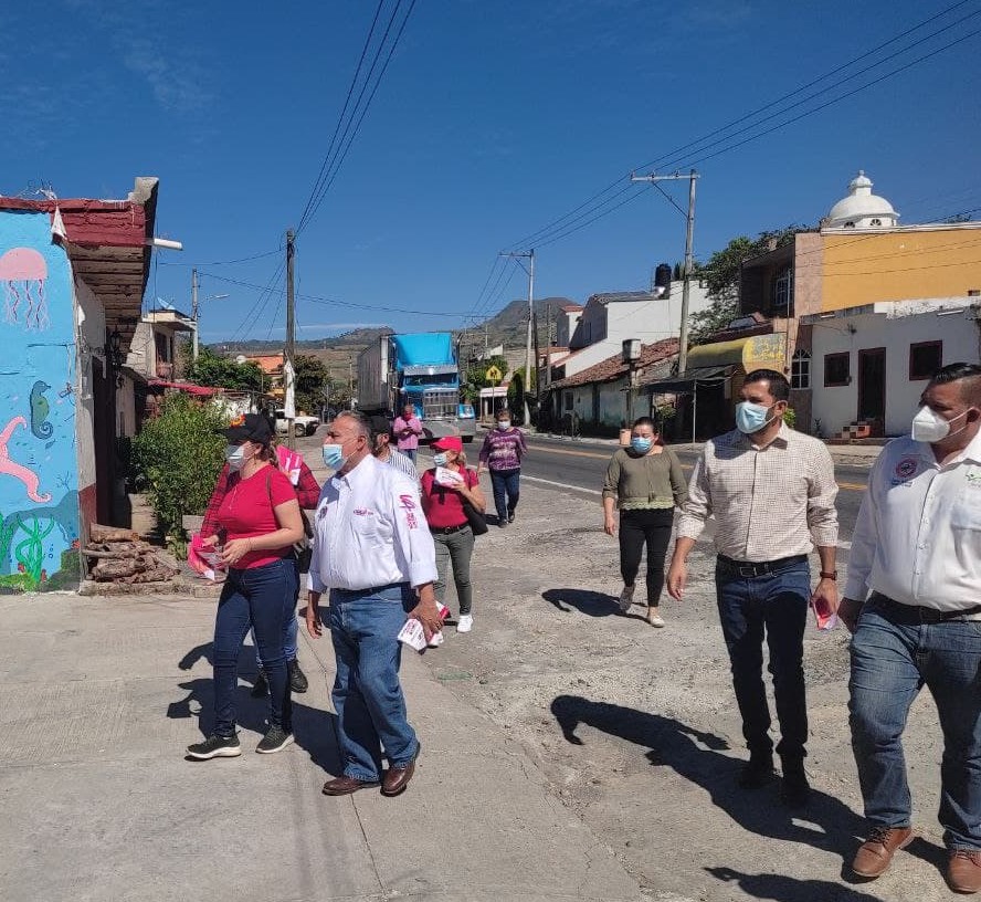 LOS CARGOS PÚBLICOS SE DEBEN ASUMIR CON RESPONSABILIDAD Y PRINCIPIOS: CHAVA HERNÁNDEZ