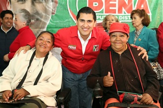 OFRECE CARLOS PEÑA PERMANECER EN CONTACTO CON LA CIUDADANÍA