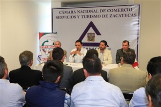 REUNIDO CON INTEGRANTES DE LA CANACOZAC, TELLO OFRECIÓ NOMBRAR COMO DIRECTOR DE COMPRAS A QUIEN ELLOS PROP...