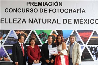 PREMIA PRI A NAYARITAS GANADORES DEL CONCURSO DE FOTOGRAFIA