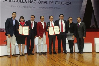 SALUDA PRI ESTATAL A JOVENES EGRESADOS DE TERCERA GENERACIÓN DE ESCUELA DE CUADROS DEL ICADEP