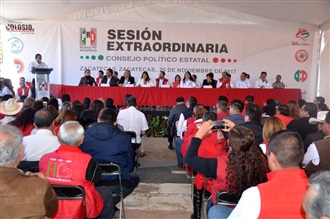 LA UNIDAD Y COHESIÓN INTERNA NOS PERMITIRÁN ENFRENTAR CON ÉXITO EL 2018: ROBERTO LUÉVANO