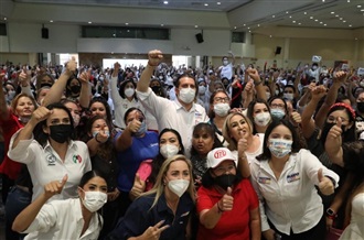 MARIO ZAMORA Y LA REBELIÓN DE “LAS JEFAS”