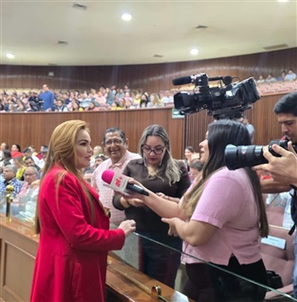 LA MEJOR FORMA DE FESTEJAR A LOS POLICÍAS ES GARANTIZARLES LA VIDA: PAOLA GÁRATE.