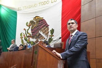 GOBIERNOS PRIISTAS, PAGABAN A MAESTROS Y RESOLVÍAN DEMANDAS: CARLOS PEÑA