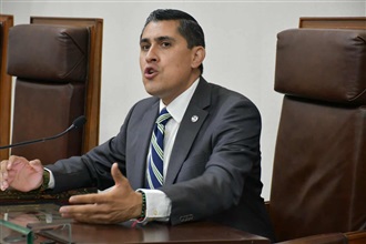 LA REFORMA ELECTORAL SERÁ UN TRAJE A LA MEDIDA DE MORENA, AFIRMA CARLOS PEÑA