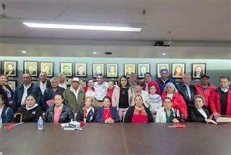 RECONOCE EL PRI LEALTAD Y COMPROMISO DE 16 ADULTOS MAYORES