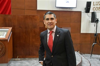 NO HAY FORMATO IDÓNEO PARA LAS GLOSAS, CONSIDERA CARLOS PEÑA