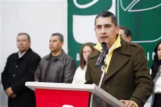 EL GOBIERNO ES CANDIL DE LA CALLE Y OSCURIDAD DE SU CASA, CARLOS PEÑA