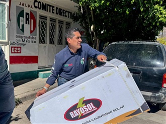 OTRA VEZ EL PRI LLEVA APOYOS A LOS MUNICIPIOS DE HUANUSCO, JALPA Y JUCHIPILA