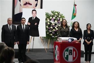 SENTIDO HOMENAJE RINDE EL PRI A BENJAMÍN MEDRANO