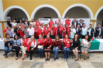 "NO ESTAMOS CERRADOS A COALICIONES": MEADE width=